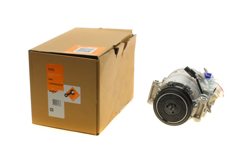 Компрессор кондиционера BMW 5 (E60/E61)/7 (E65/E66/E67) 2.0-3.0D 01-10 NRF