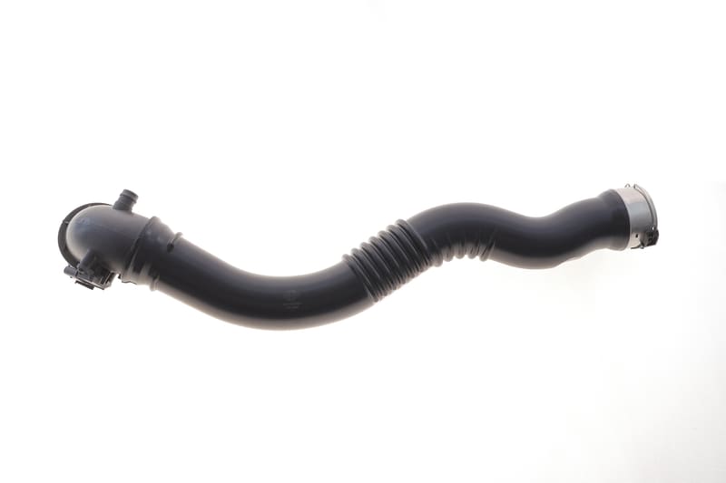 Патрубок інтеркулера (L) BMW 3 (F30/F80)/X3 (F25)/X4 (F26) 2.0i (N20/N26) 11-18 FREY