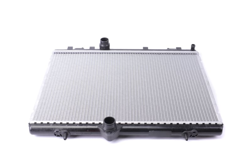 Радиатор охлаждения Citroen Picasso/Peugeot 3008/5008 1.2-1.6 12- NRF