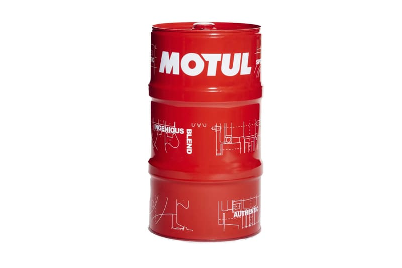 Масло 0W30 8100 X-clean+EFE (60L) (LL-04/VW 504 00/507 00/MB 229.52/Porsche C30) (111679) MOTUL