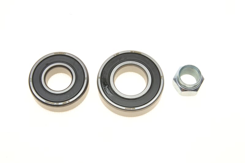 Підшипник маточини (задньої) Suzuki Swift 84-05 (к-кт) SKF