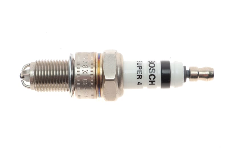 Свеча зажигания Honda/Hyundai/Opel/Toyota/VW (Super 4) BOSCH