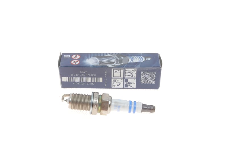 Свічка запалювання VW Caddy III 1.6/2.0i 06-15 BOSCH