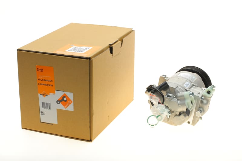 Компресор кондиціонера Audi A2/Seat Ibiza/Cordoba/Skoda Fabia/Roomster/VW Golf 1.0-2.0 99- NRF