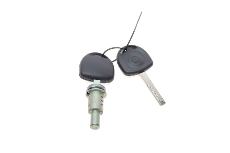 Сердцевина замка двери (передней) Opel Vectra B 95-02 AIC