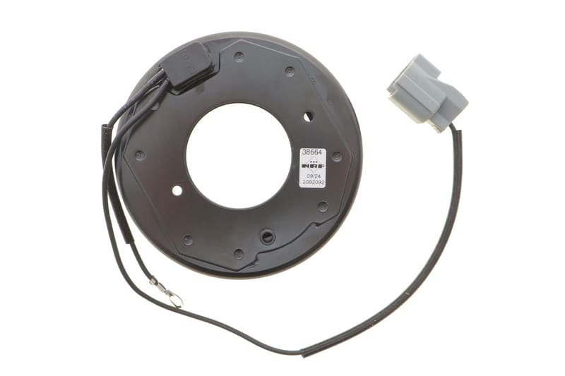 Котушка шківа компресора кондиціонера BMW 3 (E90/F30/G20)/5 (E60/F10)/X5 (E70/F15/G05) 06- NRF