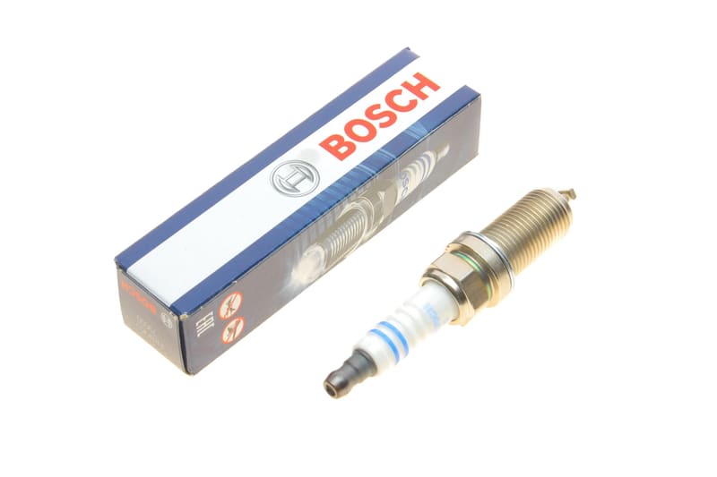 Свеча зажигания Toyota Aygo 1.0 05- BOSCH