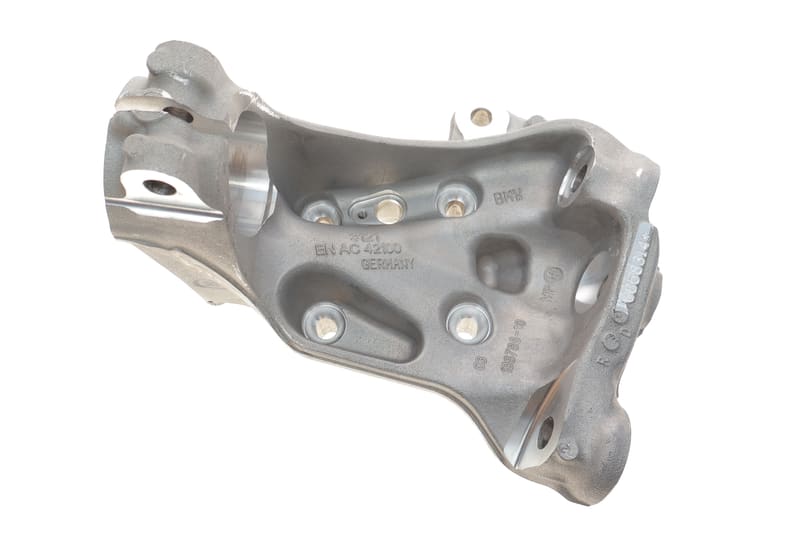 Кулак поворотний (цапфа) BMW 4 (F36/F33/F83/F32/F82) 13-21 N47/N20/N55/N26/N57/B48/B58 (R) BMW