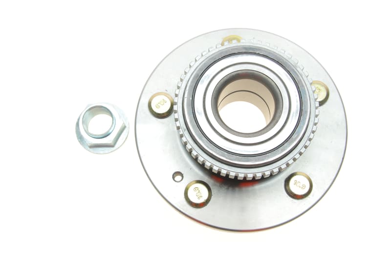 Подшипник ступицы (задней) Hyundai Santa Fe 2.0 CRDi/2.4 16V 01-06 (+ABS) SKF