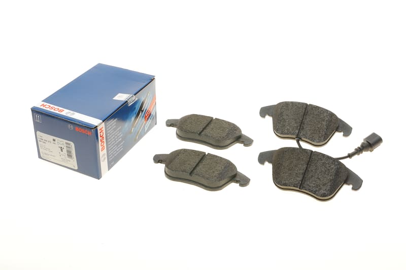 Колодки тормозные (передние) Audi Q3 11-18/VW Passat Tiguan 07-18/Sharan 10- (+датчик) BOSCH