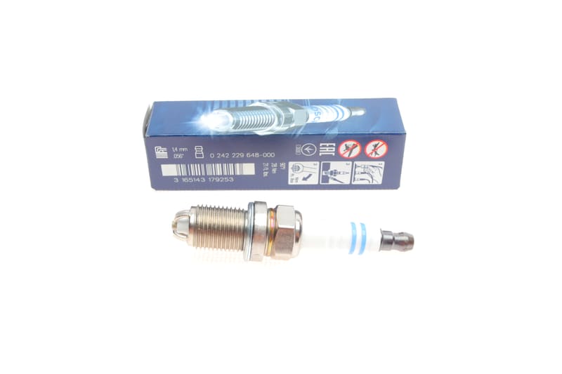 Свічка запалювання Opel Vectra C/Omega B/Astra H 1.4-1.8 94- BOSCH