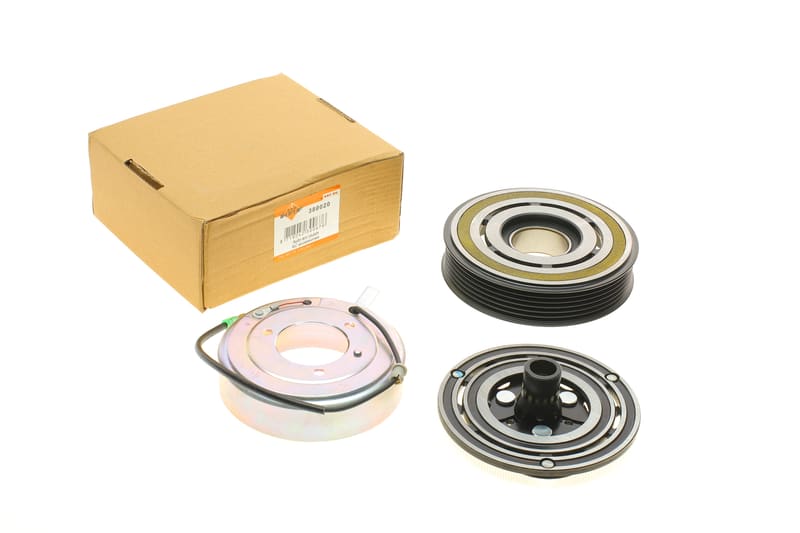 Шків компресора кондиціонера Volvo C70/S60/S70/V70 97-08 NRF