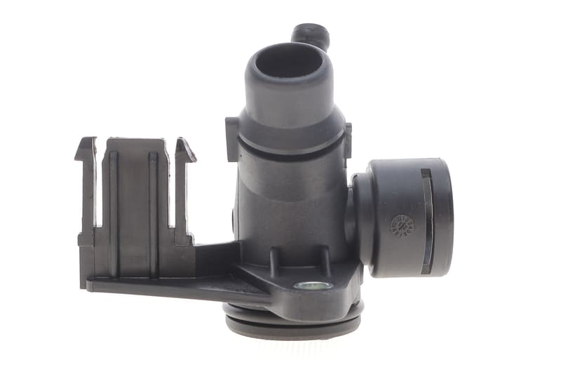 Фланец системы охлаждения Audi A4/A6/Q5/VW Amarok/T5/T6 1.8/2.0 07-19 ADLER