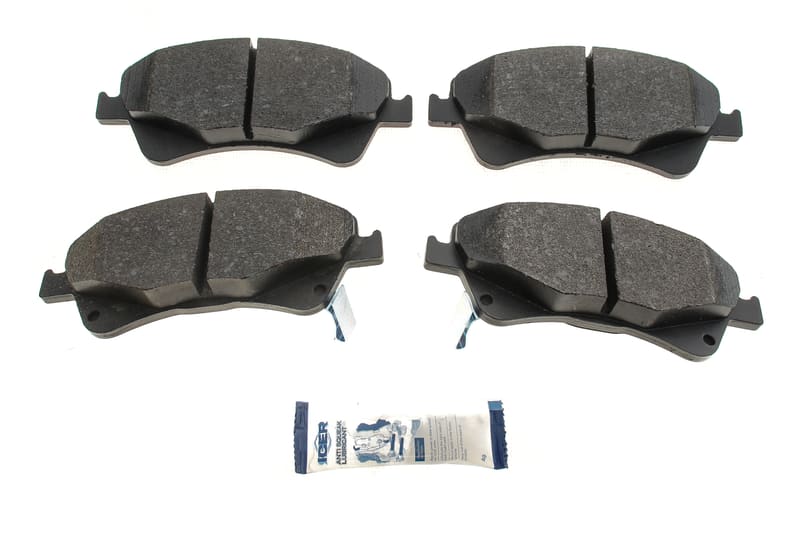 Колодки тормозные (передние) Toyota Avensis/Verso 08-18/Auris 06-15 ICER
