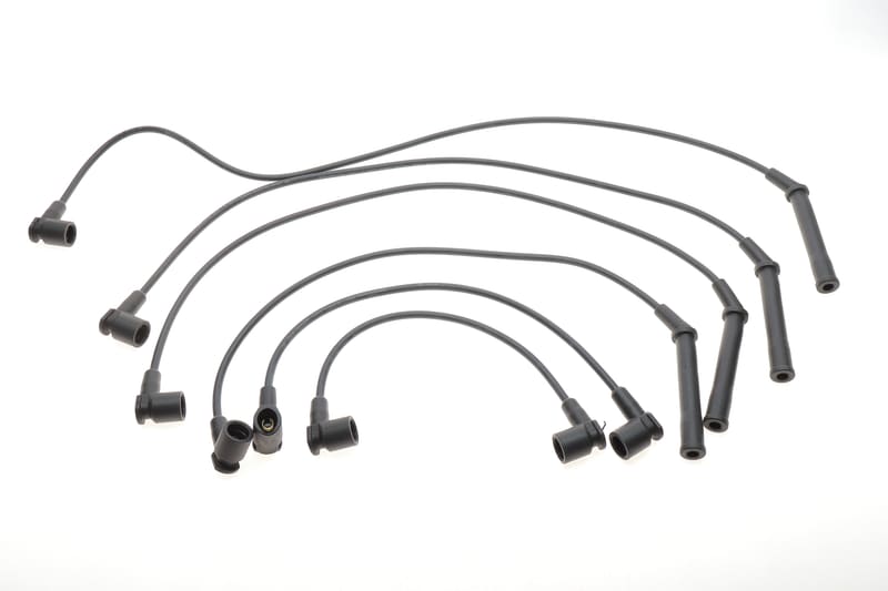 (к-кт) Провода зажигания MB 190 (W201) E 1.8-2.3i 82-93 (высоковольтные) MAGNETI MARELLI