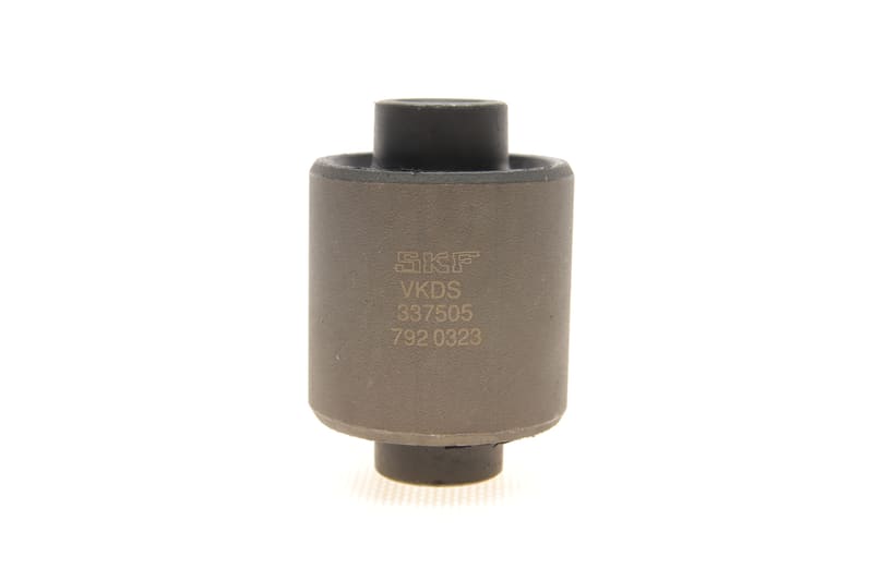 Сайлентблок рычага (переднего/спереди) Land Rover Freelander 98-06 SKF