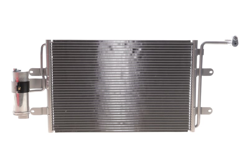 Радіатор кондиціонера Audi A3/Seat Leon/Toledo/Skoda Octavia/VW Bora/Golf 1.4-3.2 96-13 BOSCH