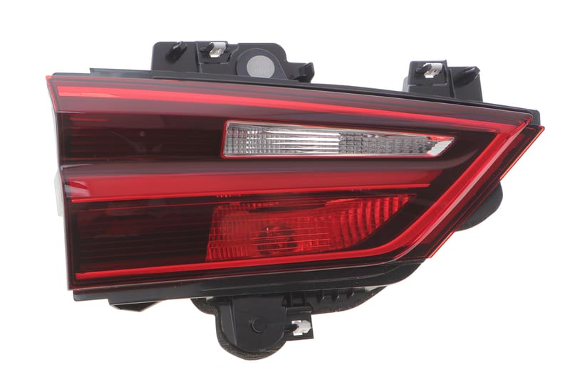Фара противотуманная BMW X2 (F39) 18-23 (L) MAGNETI MARELLI