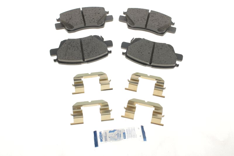 Колодки гальмівні (передні) Opel Ampera-E 17-19/Chevrolet Bolt/Volt/Cruze 15- (+датчик) ICER
