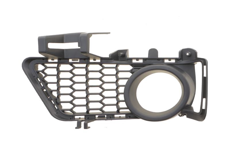 Вставка бампера (під протитуманку) BMW 3 (F30/F80) 11-15 (M-Technic) (R) AUTOTECHTEILE