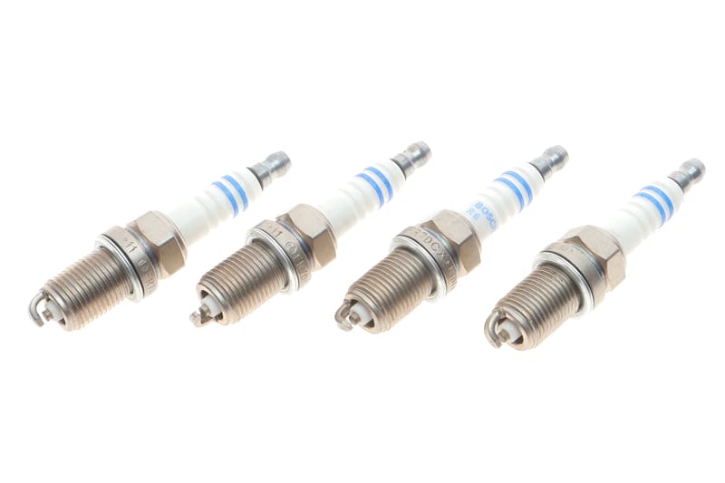 Свічка запалення Daewoo/Honda/Mazda 323/Mitsubishi Lancer/L200 1.6-2.0 92-07 (к-кт 4 шт) BOSCH