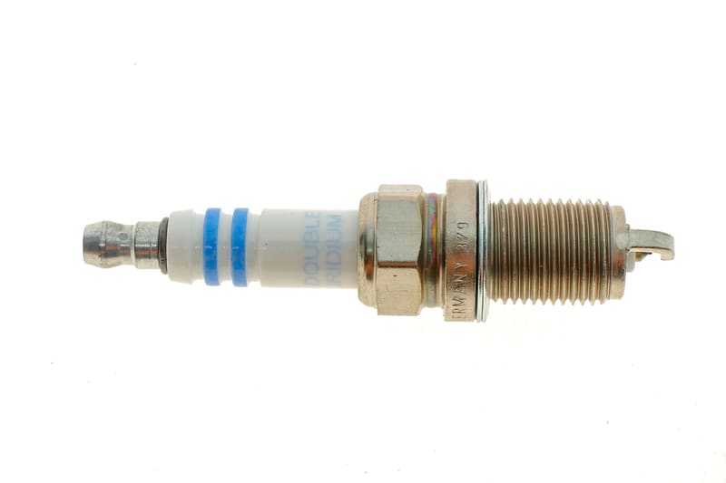 Свеча зажигания Infiniti J30/M30 3.0i/Lexus ES/GS/LS 2.0-4.3i 89-06 BOSCH