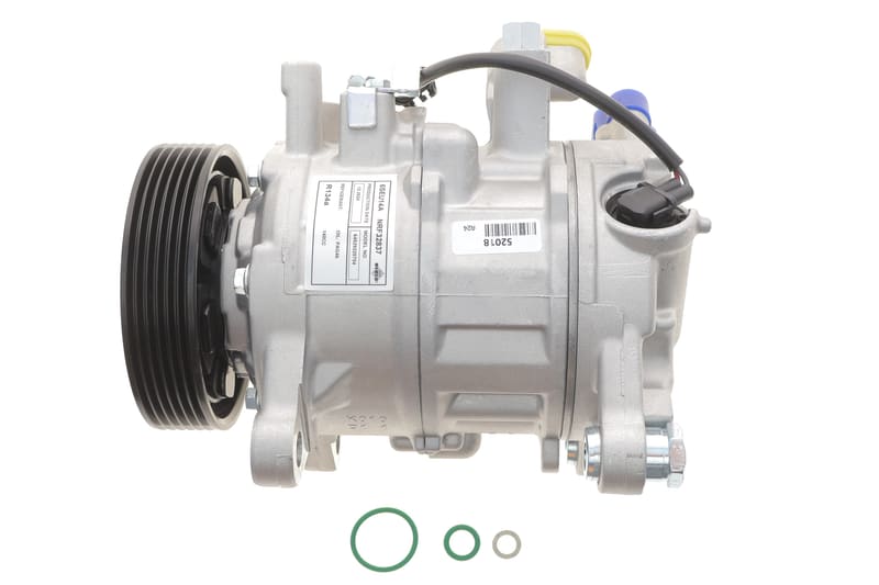 Компресор кондиціонера BMW 3 (E90) 2.0d/d xDrive (N47) 04- (6PK/d=110mm) NRF