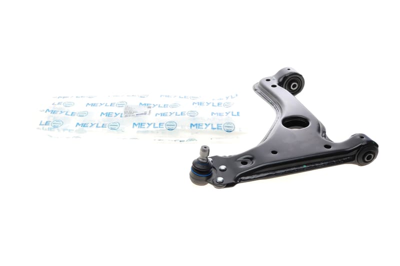 Рычаг подвески (передний/снизу) (R) Opel Astra H 04-14/Meriva B 10-17/Zafira B 05-15 (с шаровой) MEYLE