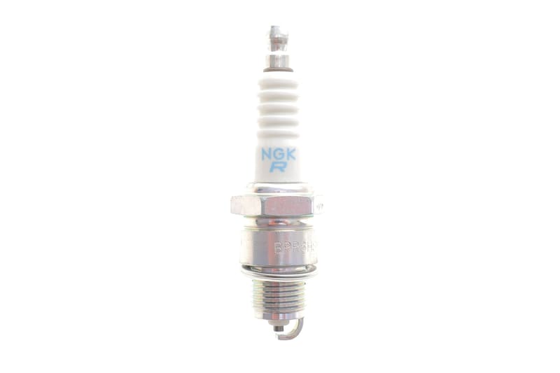 Свеча зажигания Honda NB/NH/SH 82-/Yamaha CS 02- NGK