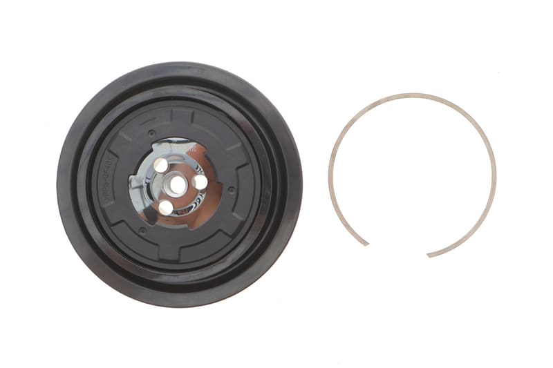 Шкив компрессора кондиционера MB Sprinter (W906) 08-18/E-class (W211/W212) 1.8 (M271) 02-15 NRF