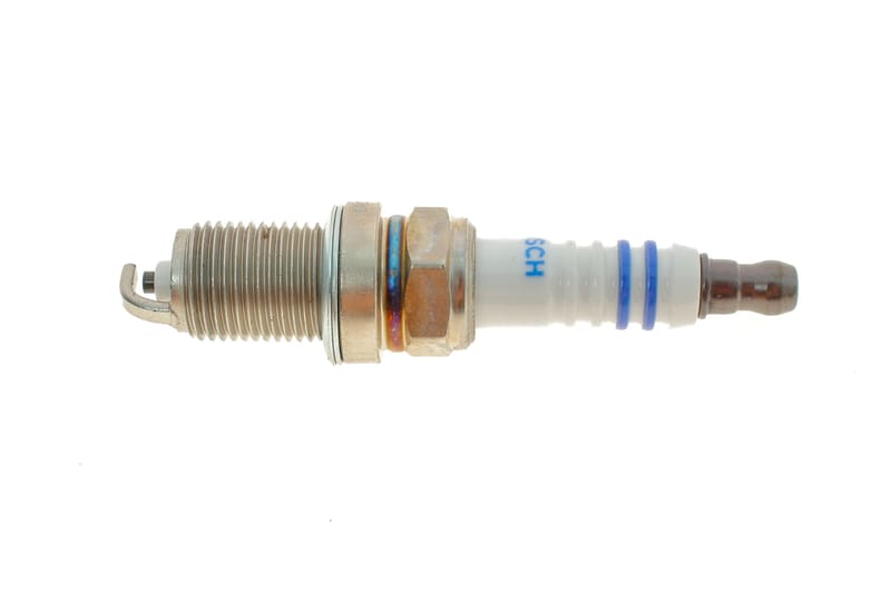 Свічка запалювання Toyoyta Avensis/Corolla 1.4/1.6/1.8 VVTi 94-07 BOSCH