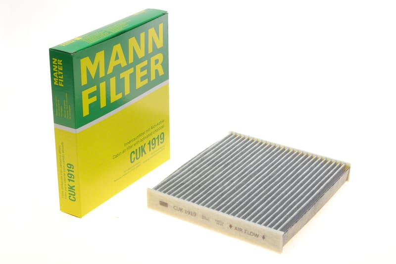 Фільтр салону Land Rover 16-/Range Rover/Lexus ES/RX 12-/Toyota Camry/Corolla/Rav4 06- (вугільний) MANN-FILTER