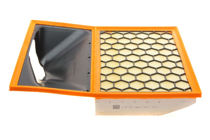 Фильтр воздушный Iveco Daily 2.3HPI/HPT 06- MANN-FILTER