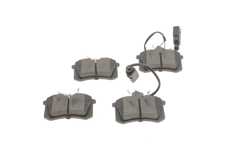 Колодки тормозные (задние) Ford Galaxy 95-06/VW Sharan/Seat Alhambra 95-10/Ibiza 03-08 (+датчик) SOLGY