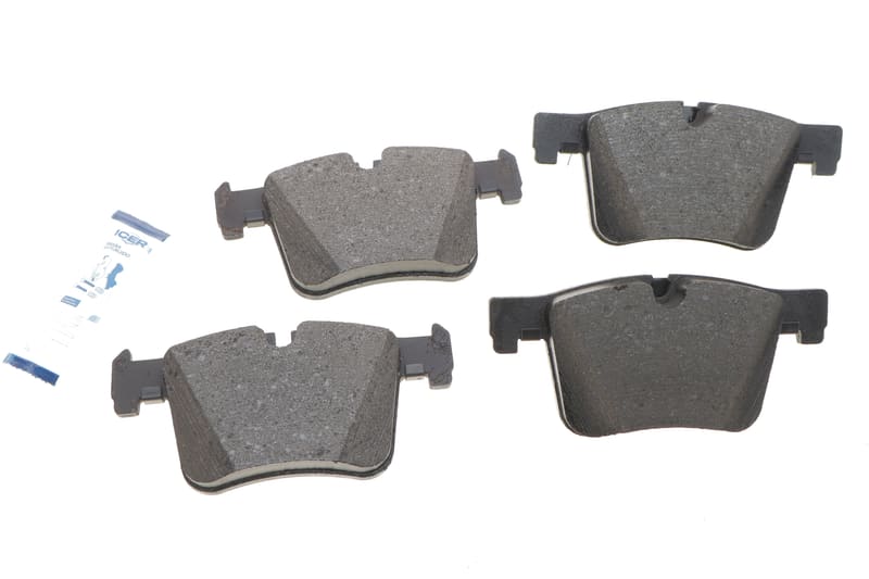 Колодки тормозные (передние) BMW 1 (F20-21)/2 (F22/F87/F45-46)/3 (F30-31/F34/F80)/4 (F32/F36)/X3 11- ICER