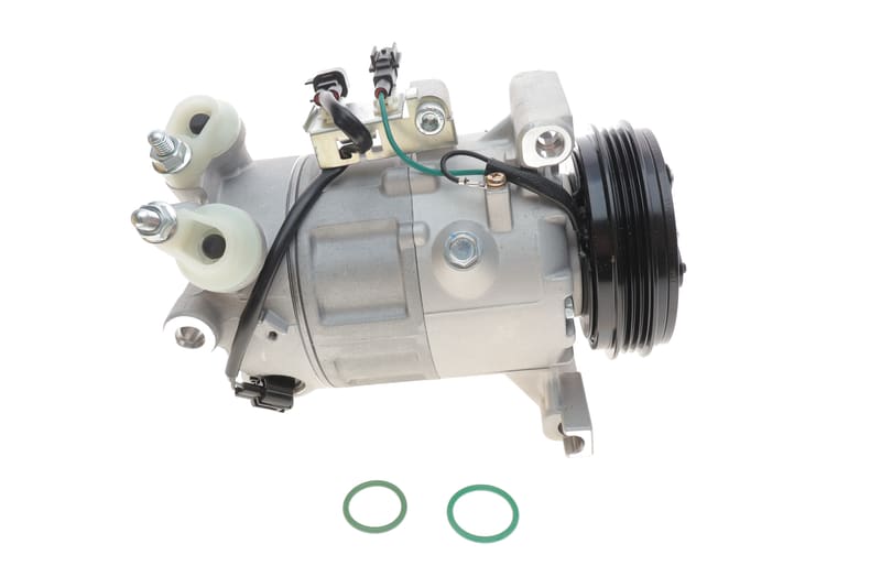 Компрессор кондиционера Volvo S60 II/XC 70 II 2.0-2.4 D 09- NRF