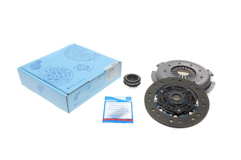 Комплект сцепления MB 190 (W201) -93 (d=215mm) (+выжимной) BLUE PRINT