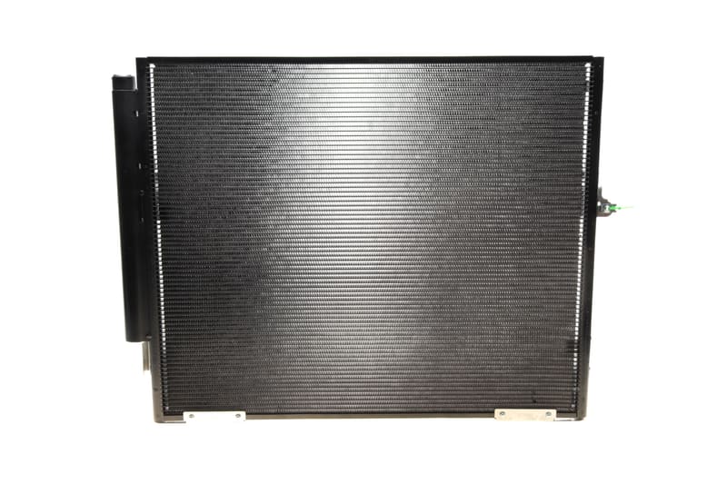 Радіатор кондиціонера Toyota Land Cruiser/Lexus LX 4.5d/4.7/5.7i 07- NRF