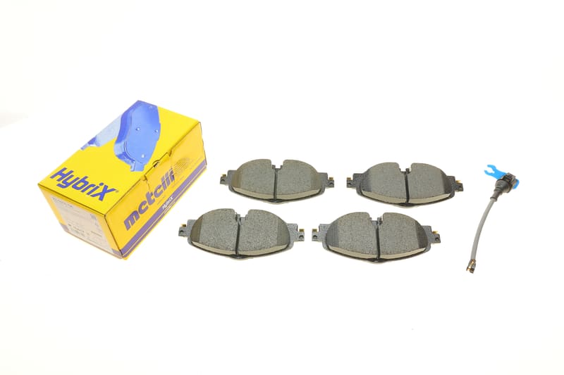 Колодки тормозные (передние) Audi A3/Q2/Q3/Seat/Skoda Octavia/Kodiaq/VW Golf/Passat B8 12- (+датчик) METELLI