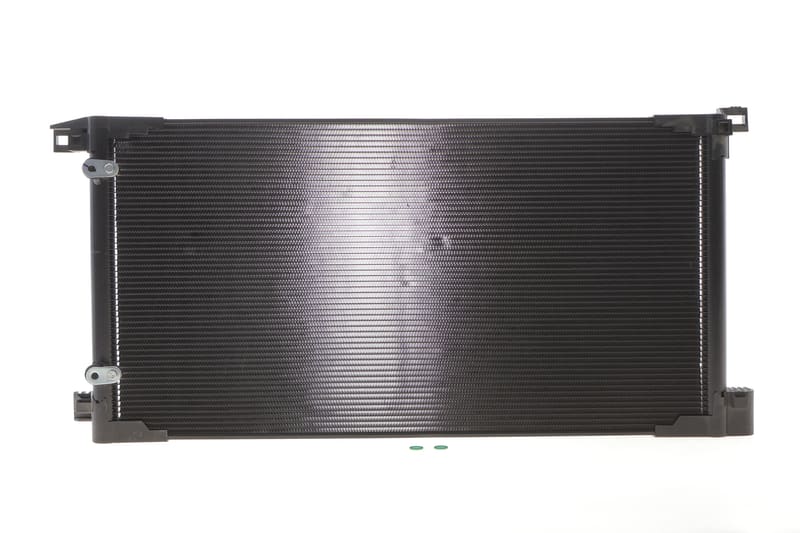 Радиатор кондиционера Toyota Prius 1.8 16-22 NRF