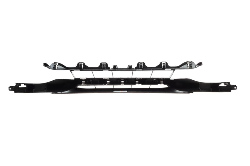 Решетка бампера BMW 3 (F30) 12-19 (посередине) AUTOTECHTEILE