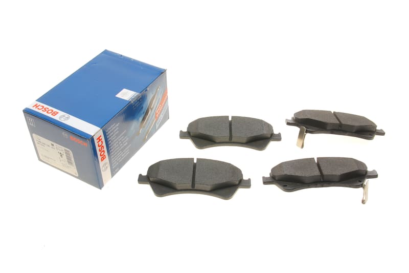 Колодки тормозные (передние) Toyota Avensis/Verso 08-18/Auris 06-15 BOSCH