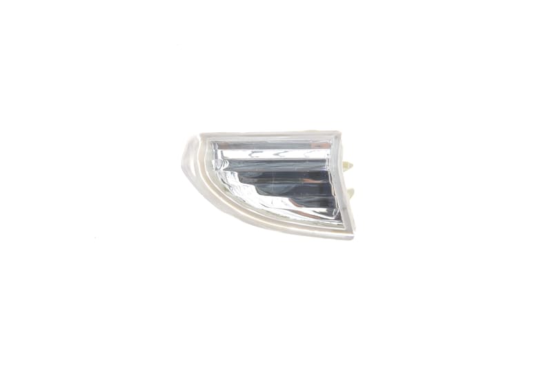Отражатель бампера (переднего) VW Passat CC 08-12 (R) DPA